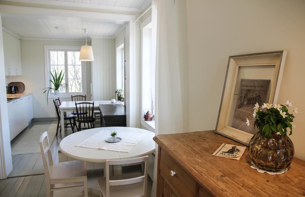 Bed and Breakfast Brobacka Gasthem Jomala Exterior foto