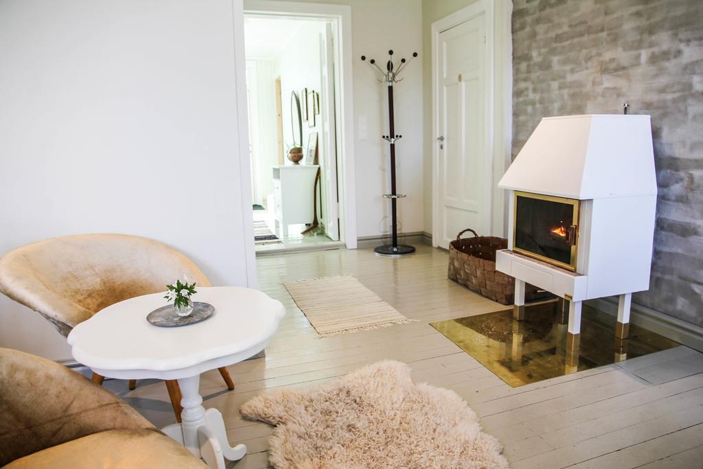 Bed and Breakfast Brobacka Gasthem Jomala Exterior foto